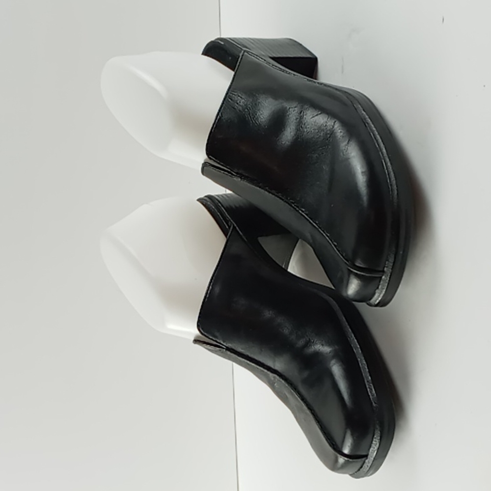 Vintage Clarks Slip On Mules